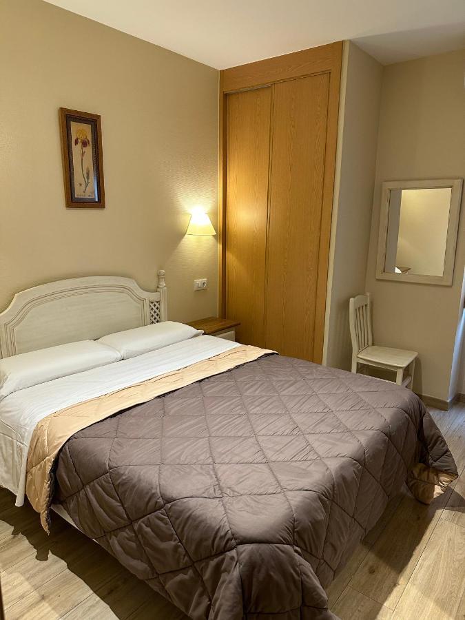 Toledo Plaza Hotel Bagian luar foto