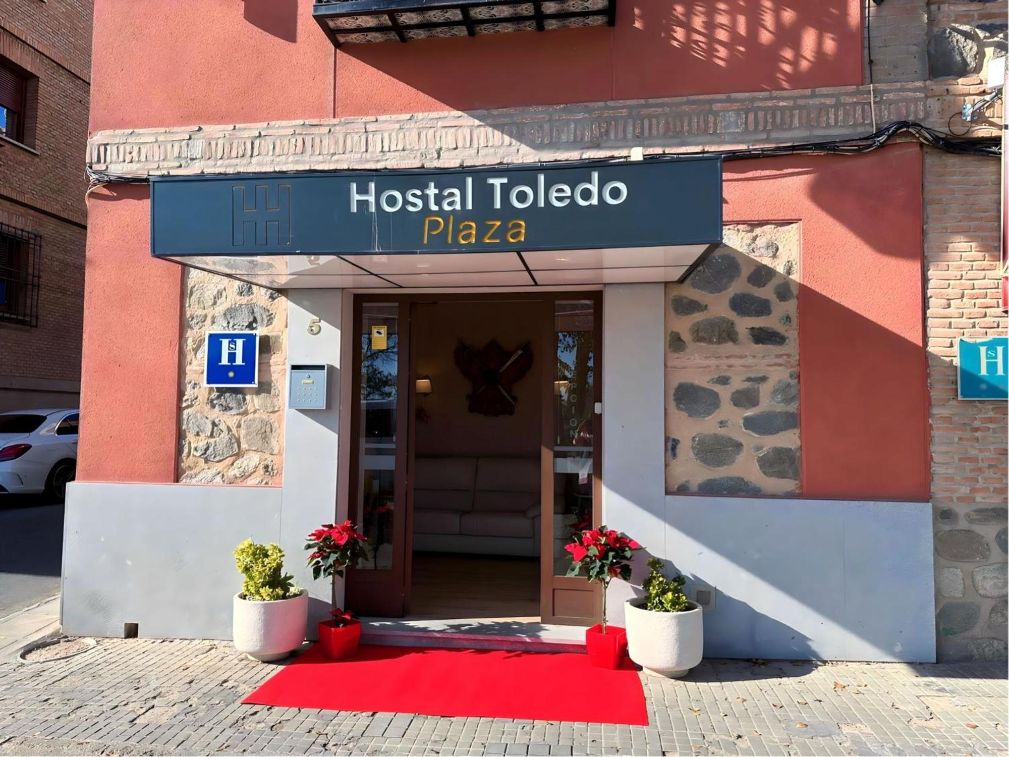 Toledo Plaza Hotel Bagian luar foto